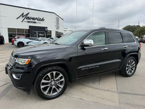 Used 2017 Jeep Grand Cherokee Overland w/ Jeep Active Safety Group AWD/4WD image 1