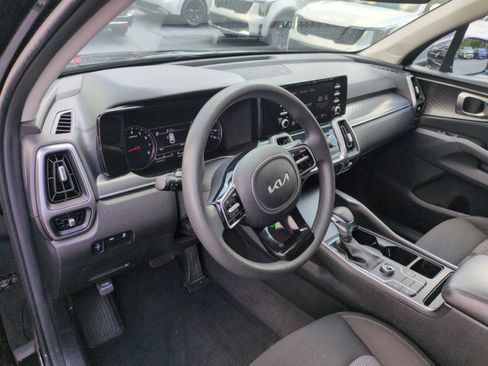 Certified 2023 Kia Sorento LX FWD image 15
