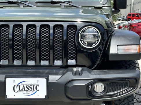 Used 2021 Jeep Wrangler Unlimited Sport image 9