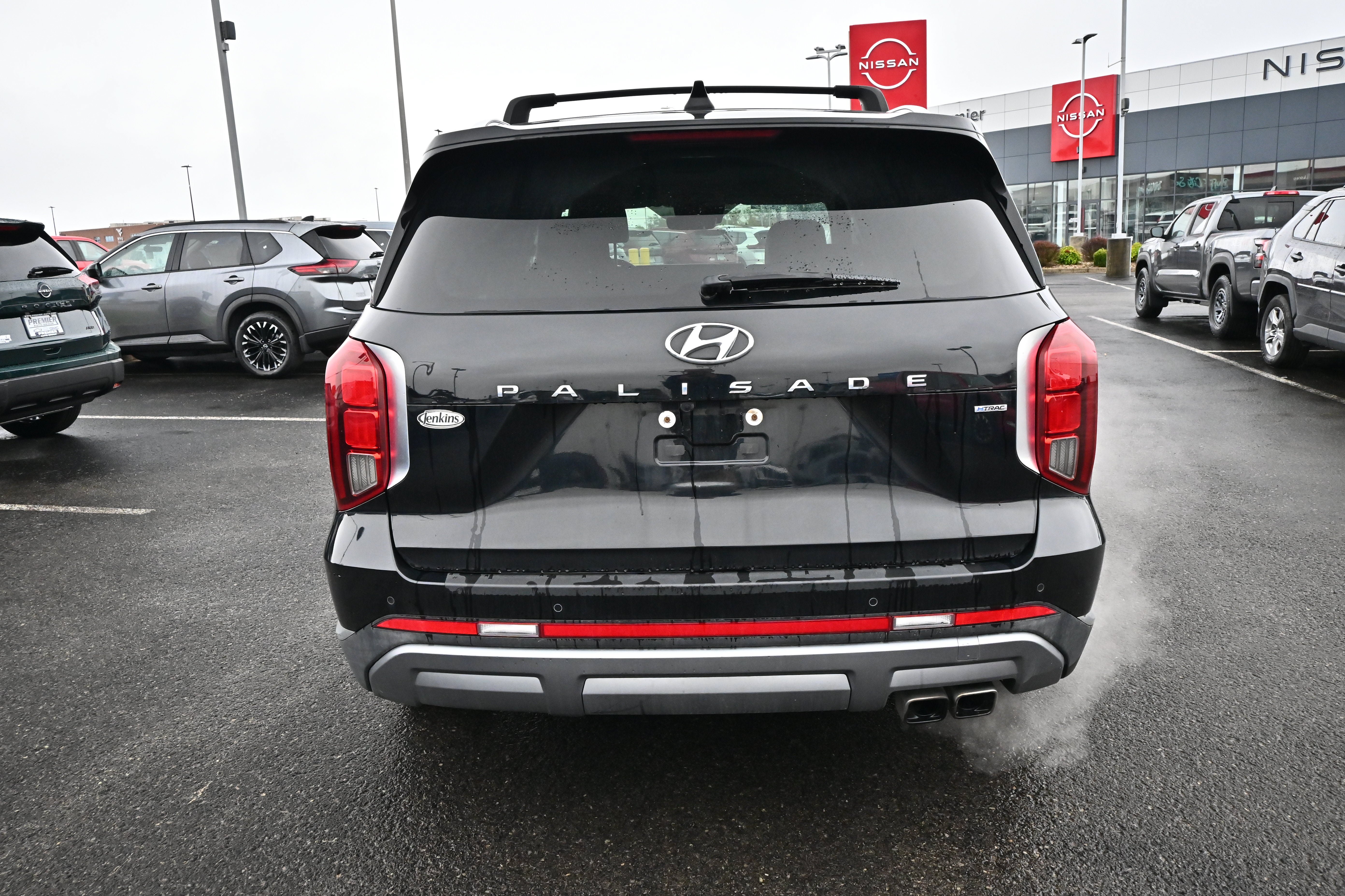 Used 2023 Hyundai Palisade Limited w/ Winter Package AWD/4WD image 7