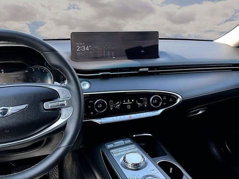 Used 2025 Genesis GV70 2.5T AWD/4WD image 9