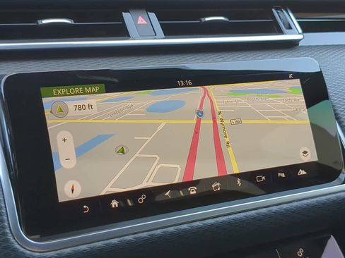 Used 2020 Land Rover Range Rover Velar R-Dynamic S image 30