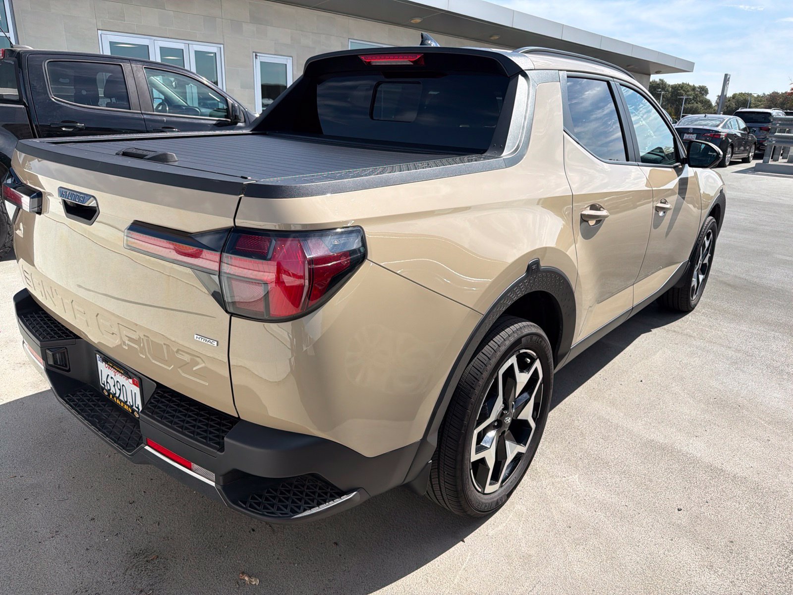Used 2024 Hyundai Santa Cruz Limited AWD/4WD image 6