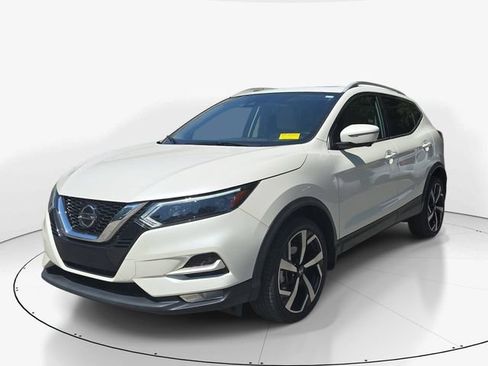Used 2022 Nissan Rogue Sport SL w/ Premium Package FWD image 10