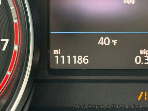 Used 2018 Volkswagen Atlas SE image 24