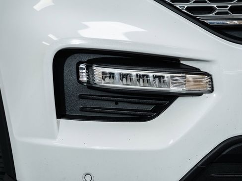 Used 2020 Ford Explorer Limited w/ Class III Trailer Tow Package image 19