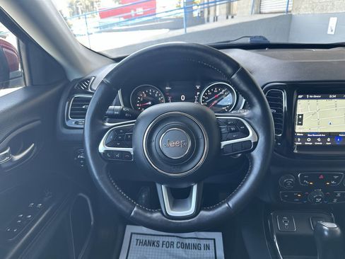 Used 2018 Jeep Compass Limited w/ Navigation Group FWD image 11