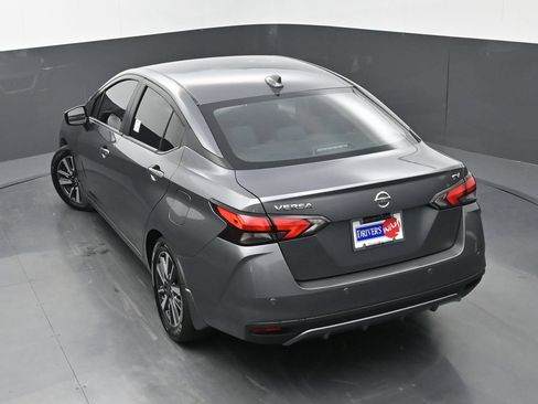 Used 2020 Nissan Versa SV FWD image 30