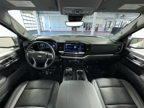 Used 2025 Chevrolet Silverado 1500 LTZ w/ Technology Package AWD/4WD image 23