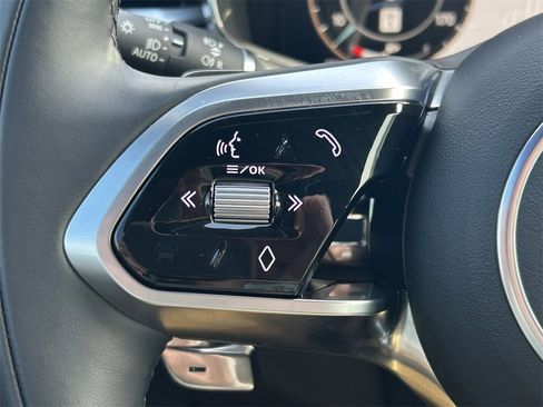 Used 2024 Jaguar F-PACE R-Dynamic S image 41