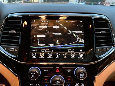 Certified 2021 Jeep Grand Cherokee Limited w/ Trailer Tow Group IV image 12