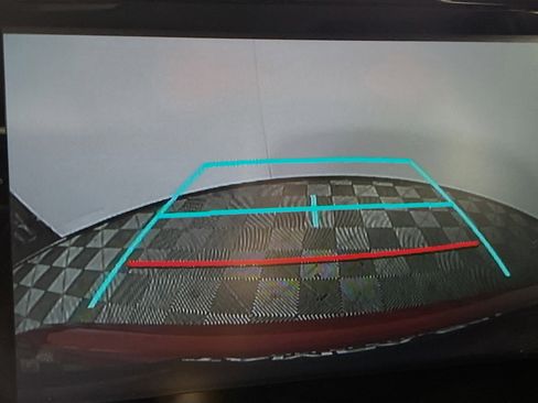 Used 2020 Toyota Corolla LE image 27