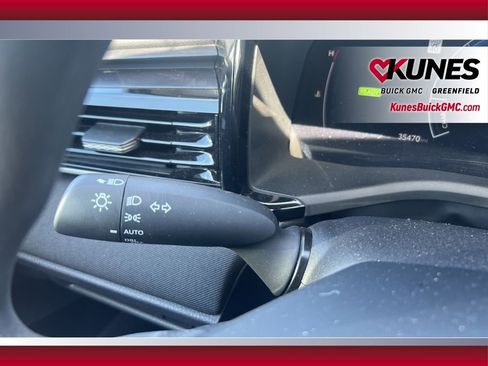 Used 2025 Toyota Camry LE FWD image 19