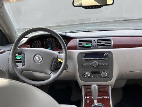 Used 2007 Buick Lucerne CXL w/ Luxury Package FWD image 12