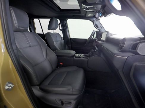 Used 2024 Toyota Land Cruiser image 12