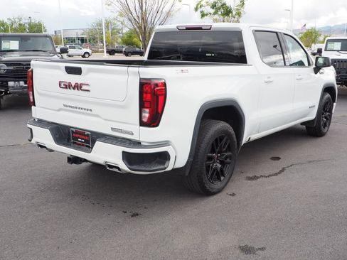 Used 2022 GMC Sierra 1500 Elevation w/ Driver Alert Package I AWD/4WD image 5