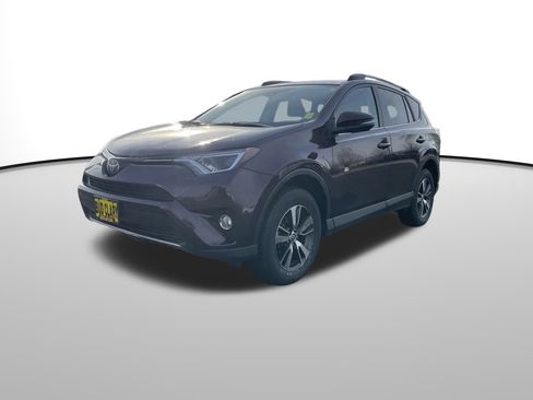 Certified 2017 Toyota RAV4 XLE image 8