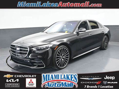 Used 2022 Mercedes-Benz S 580 4MATIC Sedan image 1