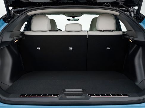 New 2026 Nissan Leaf Platinum+ w/ Illuminated Package image 7