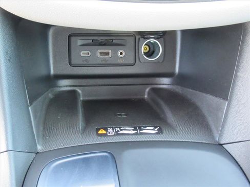 Used 2021 Chevrolet Equinox Premier image 25