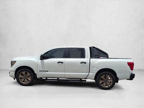 Used 2024 Nissan Titan SV w/ SV Bronze Edition Package RWD image 9