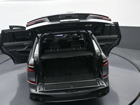 Used 2026 BMW X7 xDrive40i w/ M Sport Package AWD/4WD image 44
