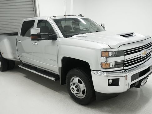 Used 2017 Chevrolet Silverado 3500 LTZ w/ Duramax Plus Package AWD/4WD image 3
