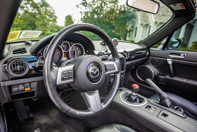 Used 2008 MAZDA MX-5 Miata Grand Touring w/ Premium Pkg RWD image 33