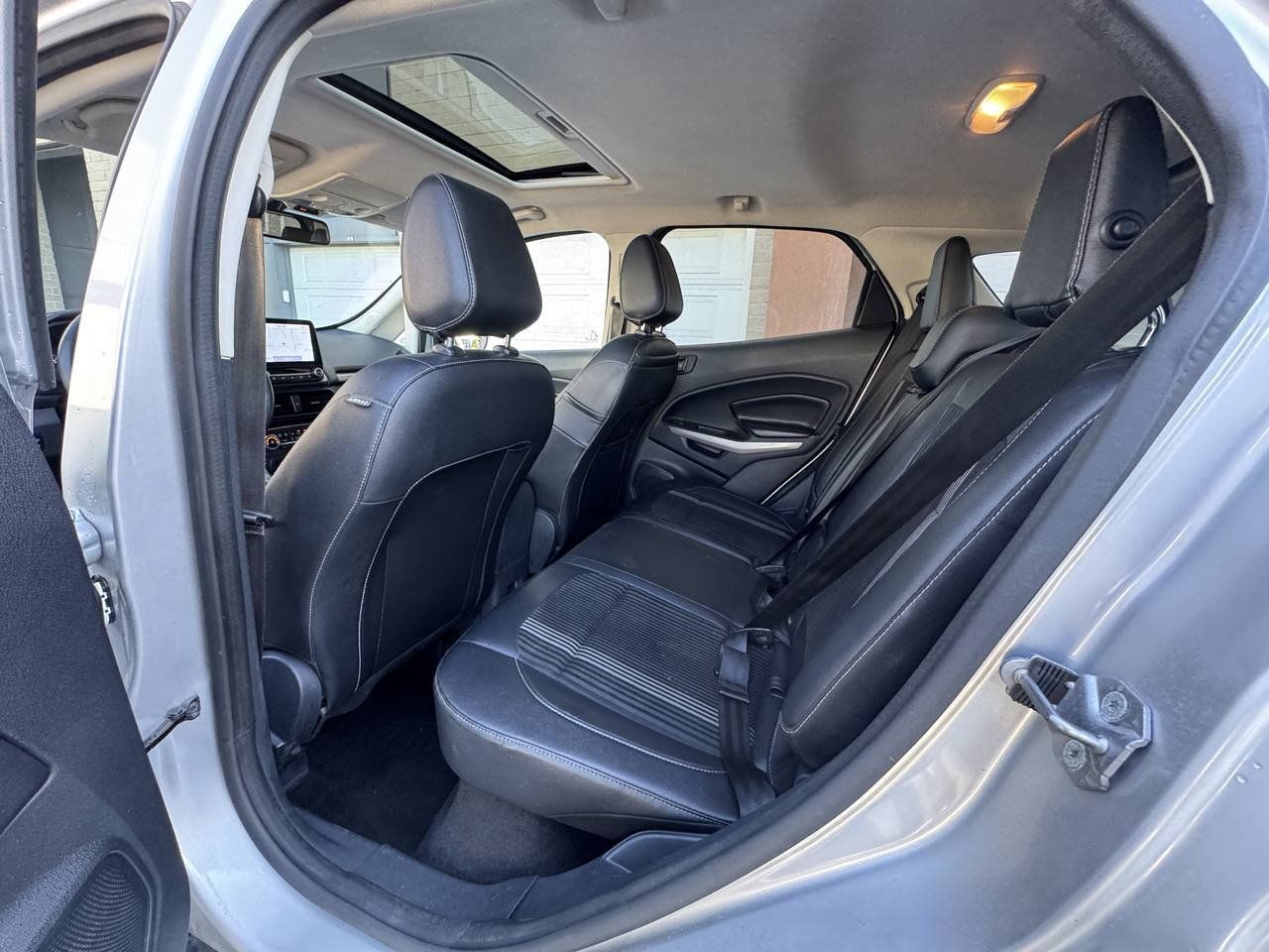 Used 2020 Ford EcoSport SES w/ SES Black Appearance Package AWD/4WD image 25