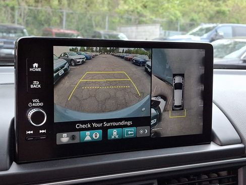 Used 2024 Honda Pilot Elite image 18