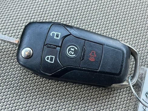 Used 2018 Ford F150 XLT AWD/4WD image 26