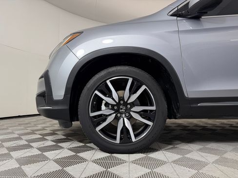Used 2021 Honda Pilot Touring image 12