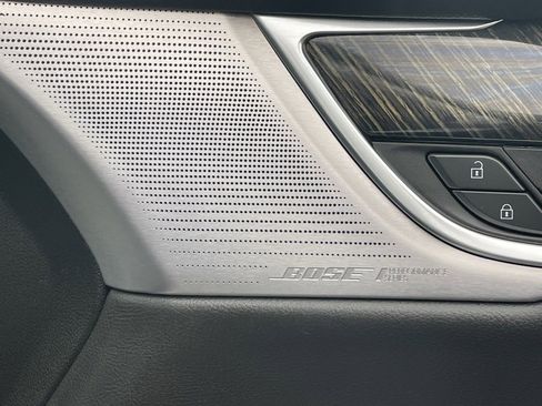 Used 2020 Cadillac XT6 Premium Luxury image 15