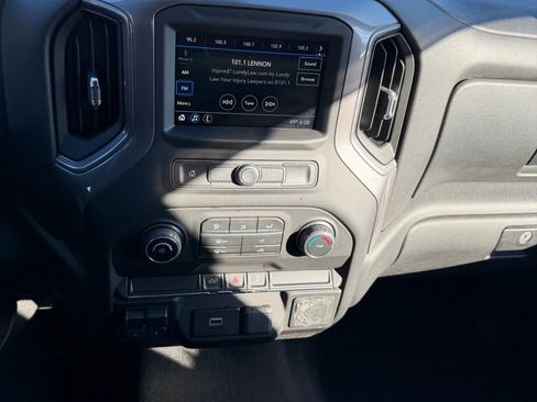 Used 2019 Chevrolet Silverado 1500 Custom w/ Custom Convenience Package image 37