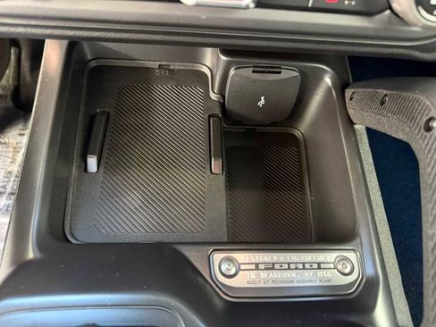 New 2025 Ford Bronco Badlands image 18