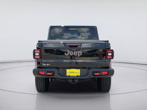 Used 2025 Jeep Gladiator Mojave AWD/4WD image 4