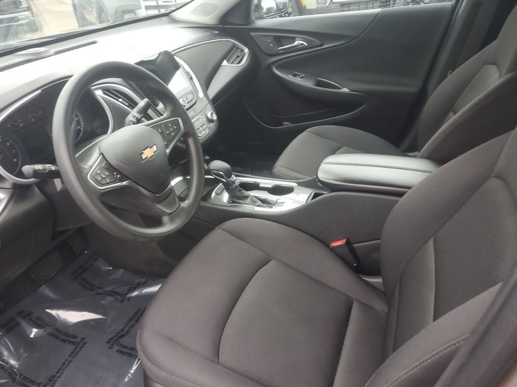 Used 2024 Chevrolet Malibu LT FWD image 29