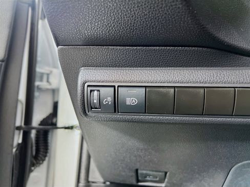 Used 2025 Toyota Corolla SE w/ SE Premium Package FWD image 10