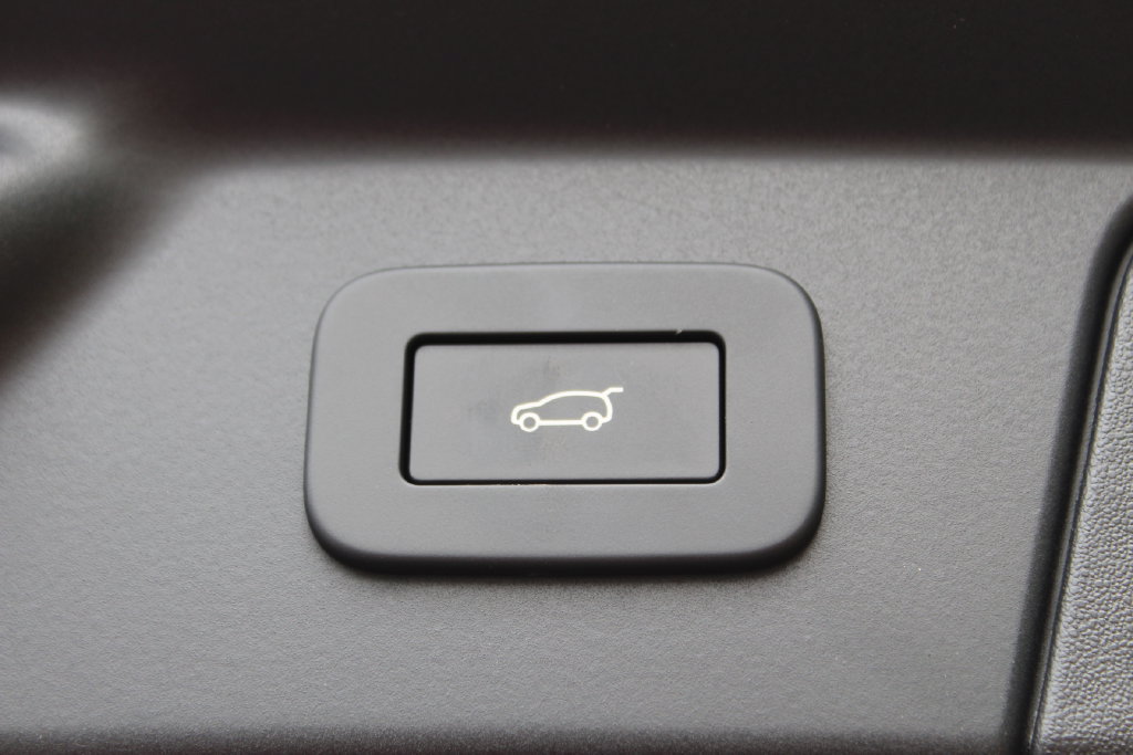 New 2026 Land Rover Range Rover Velar Dynamic SE AWD/4WD image 43