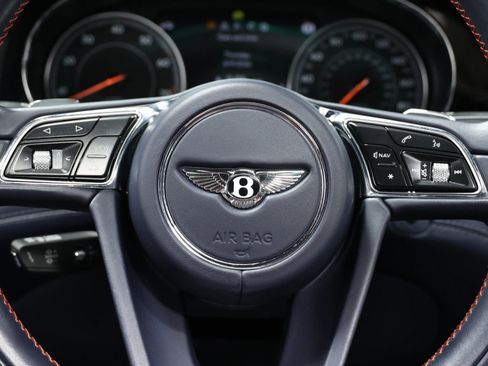 Used 2019 Bentley Bentayga AWD/4WD image 26