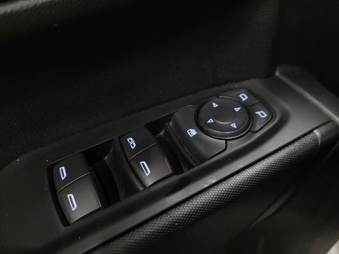Used 2020 Chevrolet Silverado 1500 Custom w/ Custom Value Package RWD image 27