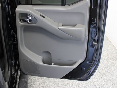 Used 2021 Nissan Frontier SV w/ Midnight Edition Floor Mats RWD image 30