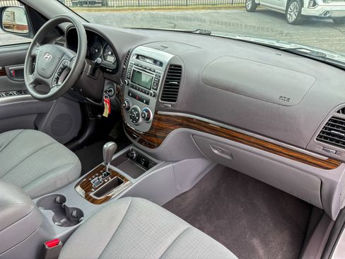 Used 2012 Hyundai Santa Fe GLS FWD image 24