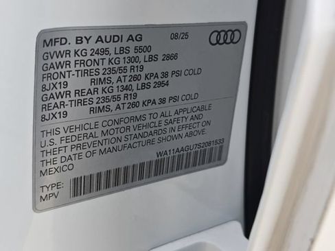 Used 2025 Audi Q5 Premium w/ Convenience Package AWD/4WD image 39