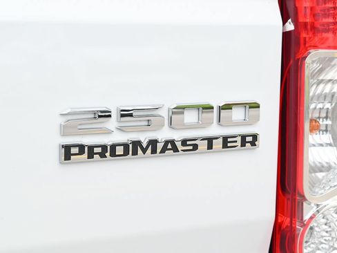Used 2024 RAM ProMaster 2500 w/ Convenience Group FWD image 30