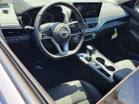 New 2026 Nissan Altima 2.5 SR FWD image 4