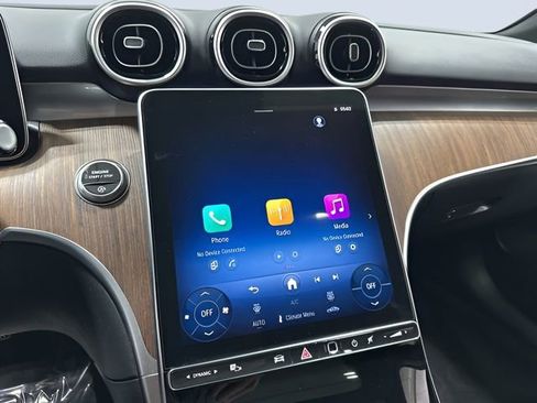 Used 2025 Mercedes-Benz C 300 4MATIC Sedan image 21