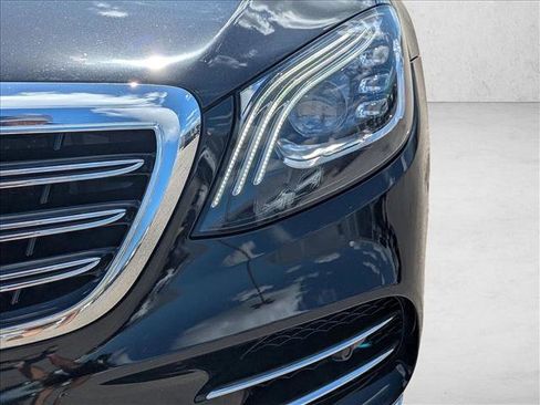 Used 2018 Mercedes-Benz S 560 Sedan image 9