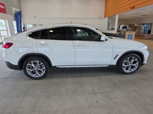 Used 2021 BMW X4 xDrive30i AWD/4WD image 6