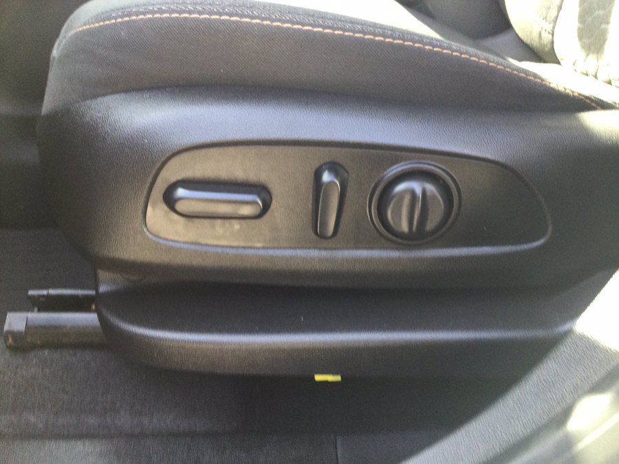 Used 2018 Chevrolet Equinox LT w/ Sun & Infotainment Package AWD/4WD image 23
